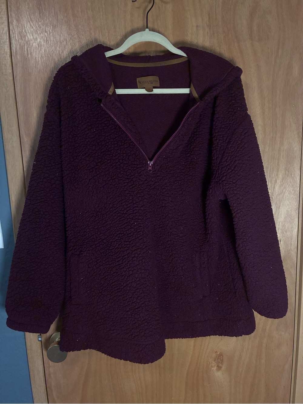 EUC Koolaburra Ugg XL Purple/Maroon Sherpa 1/4 1/4 Zip Hooded Pullover Jacket - Picture 4 of 6